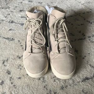 Banana Republic Sneakers